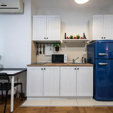 Apartamento !promo! сentral Safe N Sound Studio-free Private Parking-fast Wi-fi