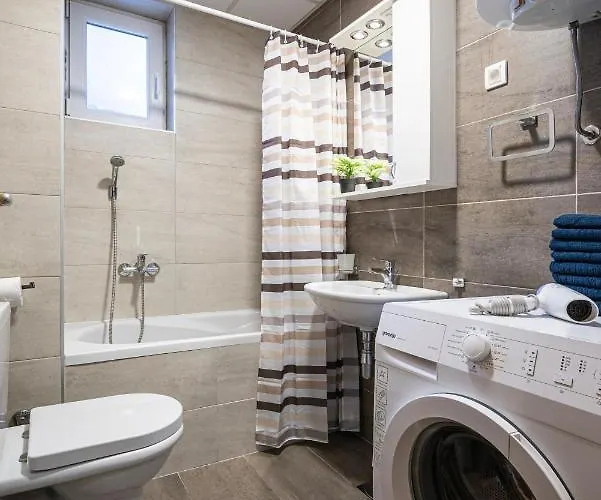 !promo! сentral Safe N Sound Studio-free Private Parking-fast Wi-fi * Novi Sad