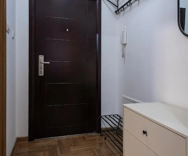 Apartamento !promo! сentral Safe N Sound Studio-free Private Parking-fast Wi-fi Novi Sad