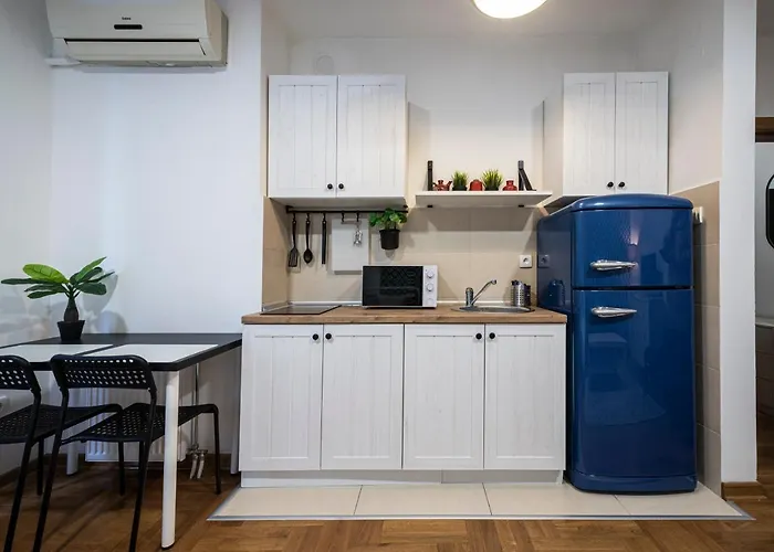 Apartamento !promo! сentral Safe N Sound Studio-free Private Parking-fast Wi-fi