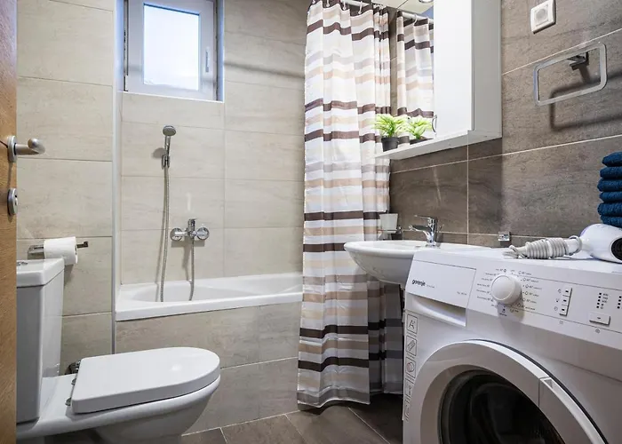 !promo! сentral Safe N Sound Studio-free Private Parking-fast Wi-fi Apartamento Novi Sad